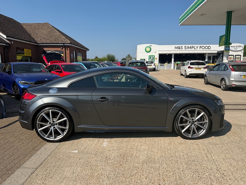 Audi TT TFSI Black Edition Coupe 2.0 Automatic Petrol - U10004292