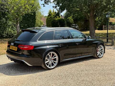 Audi RS4 Avant 4.2 FSI V8 Estate 5dr Petrol S Tronic quattro Euro 5 (450 ps) - U10004295