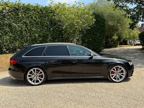 Audi RS4 Avant 4.2 FSI V8 Estate 5dr Petrol S Tronic quattro Euro 5 (450 ps) - U10004295