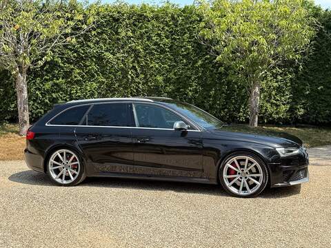 Audi RS4 Avant 4.2 FSI V8 Estate 5dr Petrol S Tronic quattro Euro 5 (450 ps) - U10004295