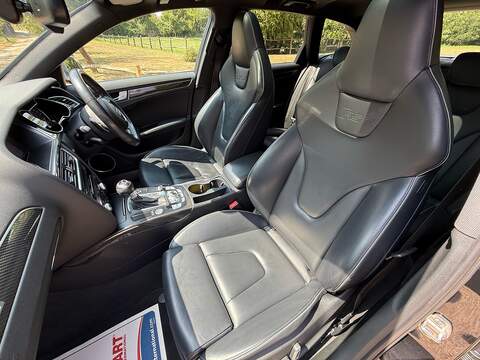 Audi RS4 Avant 4.2 FSI V8 Estate 5dr Petrol S Tronic quattro Euro 5 (450 ps) - U10004295