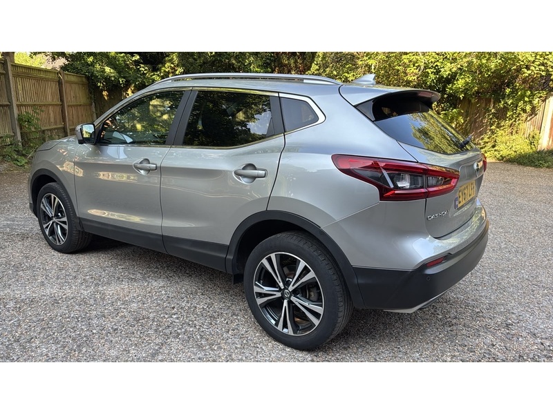 Nissan Qashqai 1.2 DIG-T N-Connecta SUV 5dr Petrol XTRON Euro 6 (s/s) (115 ps) - U10004297