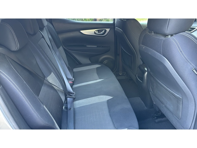 Nissan Qashqai 1.2 DIG-T N-Connecta SUV 5dr Petrol XTRON Euro 6 (s/s) (115 ps) - U10004297