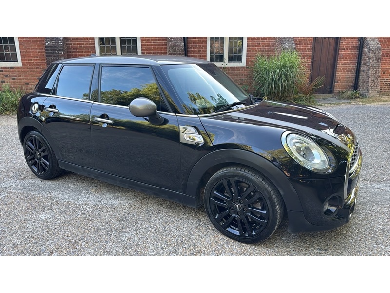 MINI Hatch 2.0 Cooper S Seven Hatchback 5dr Petrol Auto Euro 6 (s/s) (192 ps) - U10004303