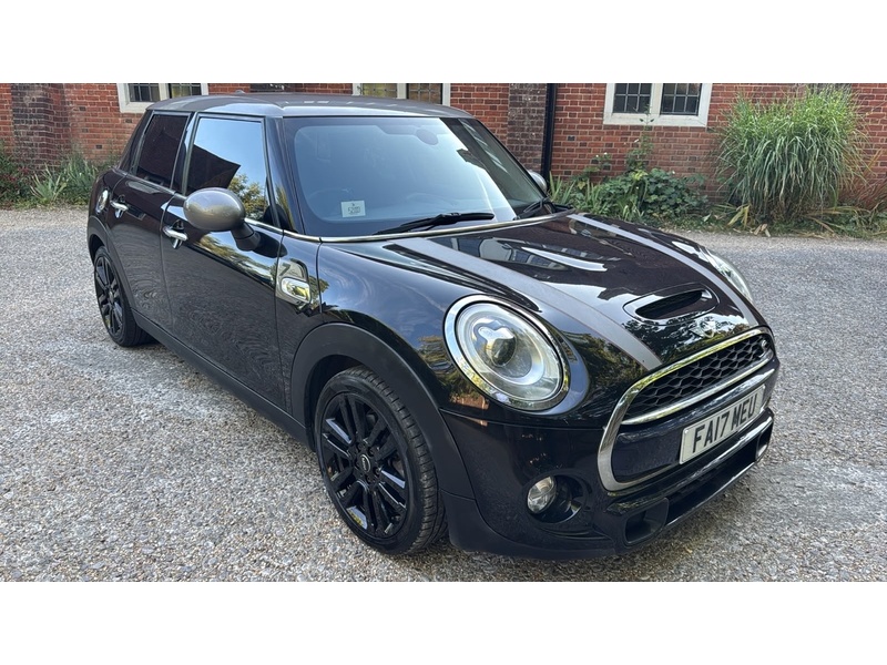 MINI Hatch 2.0 Cooper S Seven Hatchback 5dr Petrol Auto Euro 6 (s/s) (192 ps) - U10004303