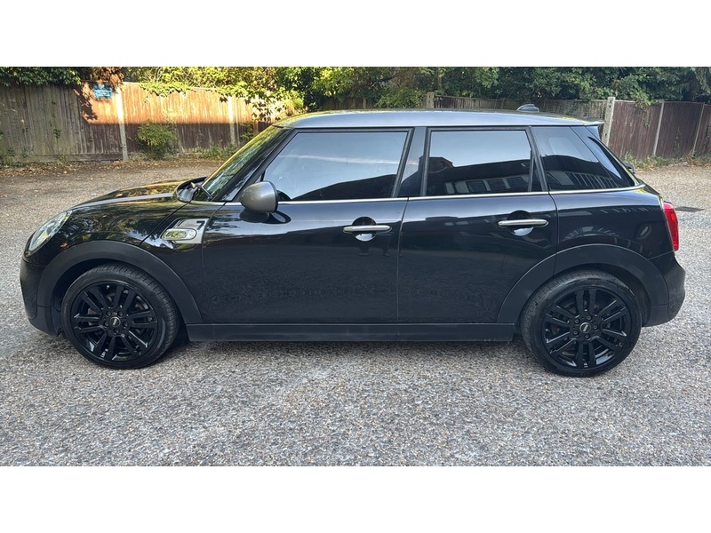 MINI Hatch 2.0 Cooper S Seven Hatchback 5dr Petrol Auto Euro 6 (s/s) (192 ps) - U10004303