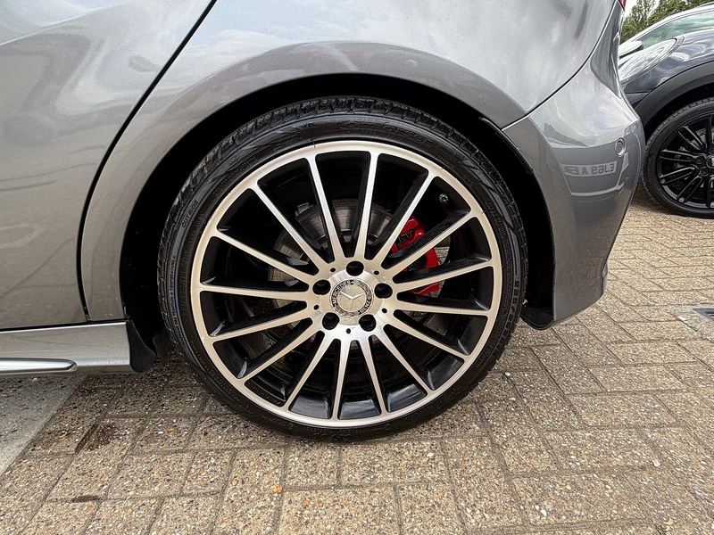 Mercedes-Benz A Class 2.0 A250 AMG (Premium) Hatchback 5dr Petrol 7G-DCT 4MATIC Euro 6 (s/s) (218 ps) - U10004305