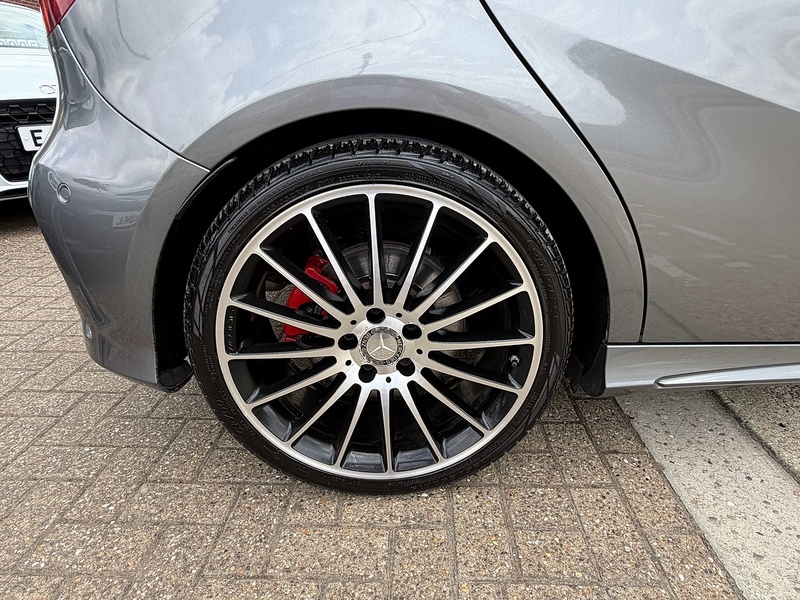 Mercedes-Benz A Class 2.0 A250 AMG (Premium) Hatchback 5dr Petrol 7G-DCT 4MATIC Euro 6 (s/s) (218 ps) - U10004305