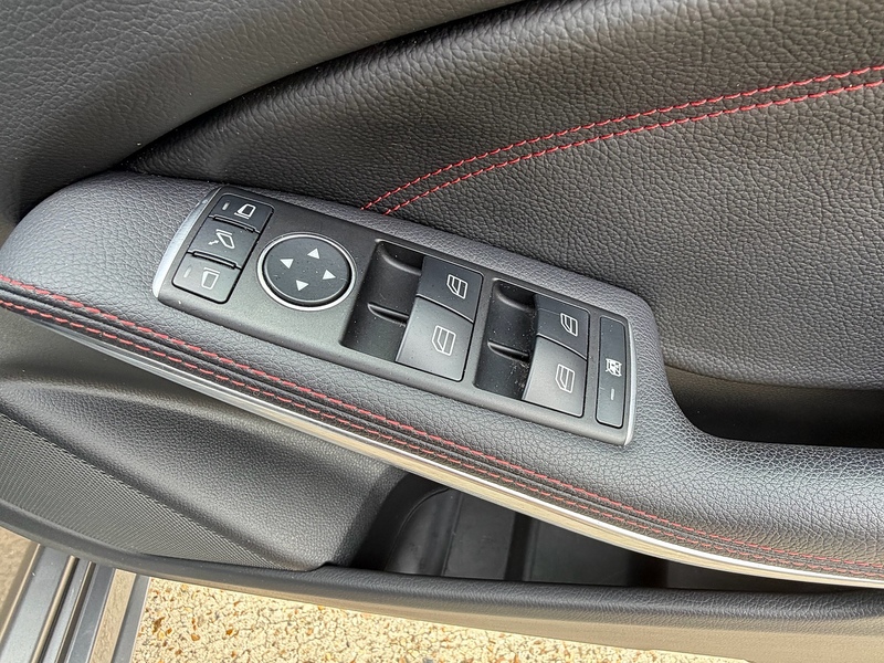 Mercedes-Benz A Class 2.0 A250 AMG (Premium) Hatchback 5dr Petrol 7G-DCT 4MATIC Euro 6 (s/s) (218 ps) - U10004305