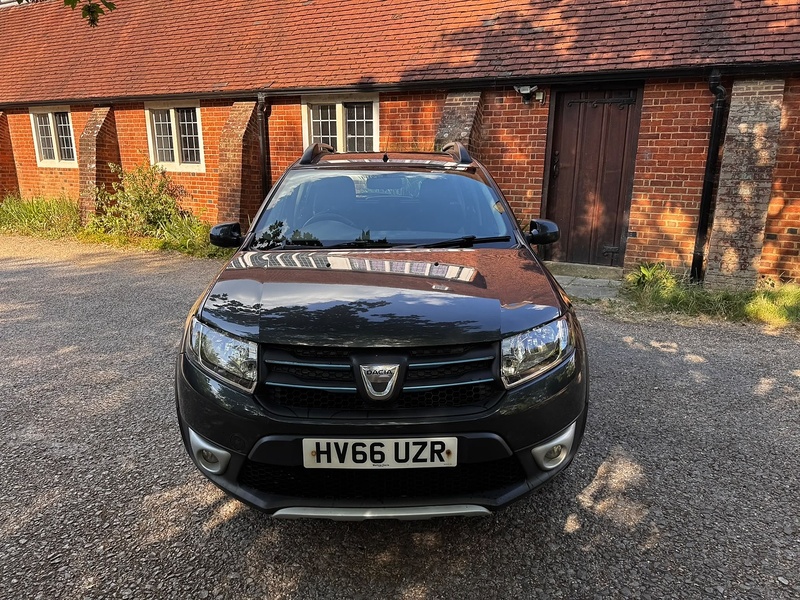 Dacia Sandero Stepway 1.5 dCi Laureate Hatchback 5dr Diesel Manual Euro 6 (s/s) (90 ps) - U10004307