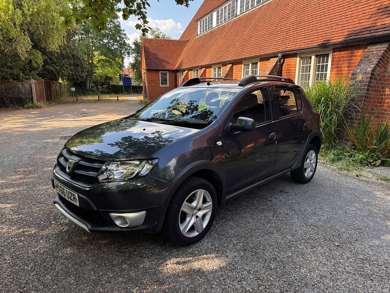 Dacia Sandero Stepway 1.5 dCi Laureate Hatchback 5dr Diesel Manual Euro 6 (s/s) (90 ps) - U10004307