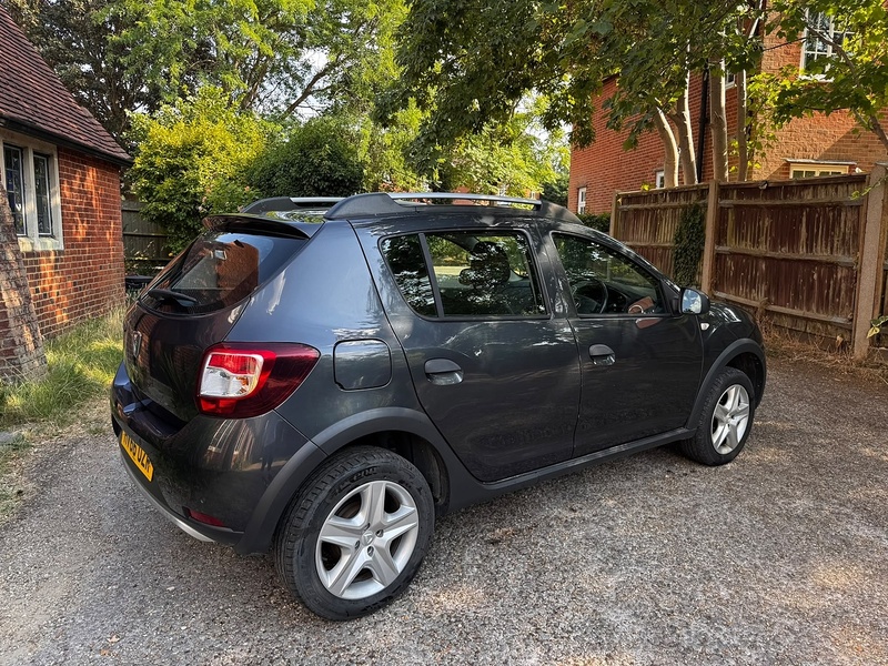 Dacia Sandero Stepway 1.5 dCi Laureate Hatchback 5dr Diesel Manual Euro 6 (s/s) (90 ps) - U10004307