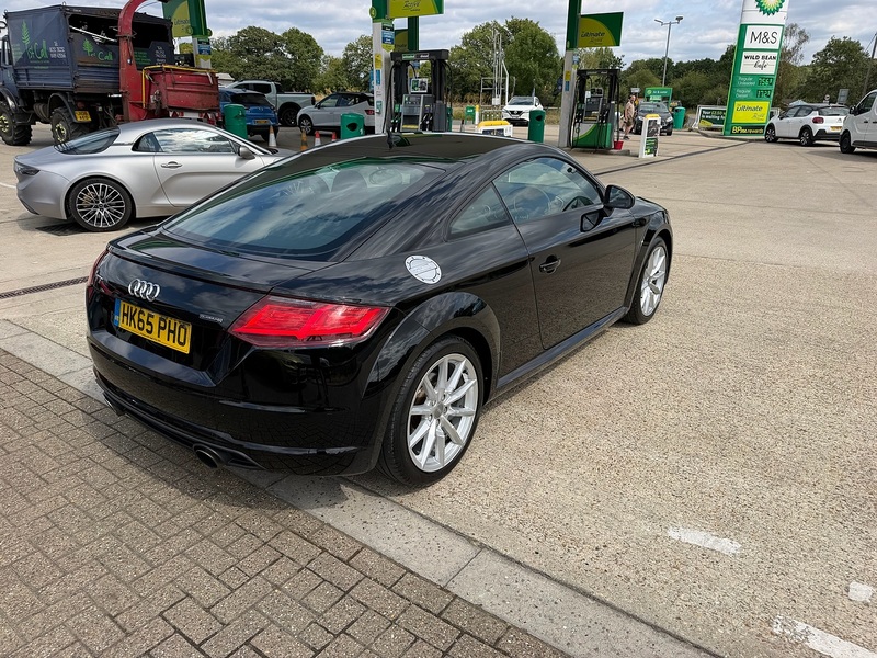 Audi TT 2.0 TFSI Sport Coupe 3dr Petrol S Tronic quattro Euro 6 (s/s) (230 ps) - U10004310