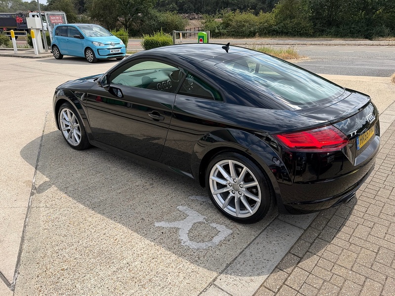 Audi TT 2.0 TFSI Sport Coupe 3dr Petrol S Tronic quattro Euro 6 (s/s) (230 ps) - U10004310
