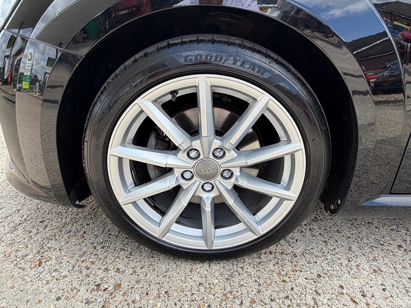 Audi TT 2.0 TFSI Sport Coupe 3dr Petrol S Tronic quattro Euro 6 (s/s) (230 ps) - U10004310