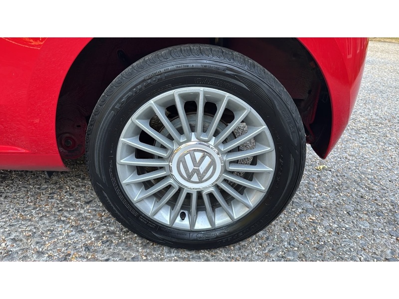 Volkswagen up! 1.0 High up! Hatchback 3dr Petrol Manual Euro 5 (75 ps) - U10004313