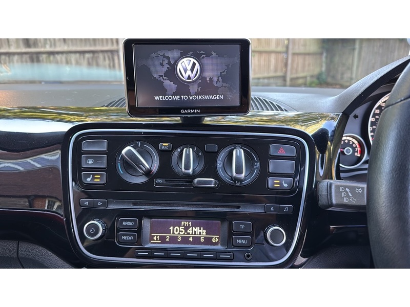 Volkswagen up! 1.0 High up! Hatchback 3dr Petrol Manual Euro 5 (75 ps) - U10004313