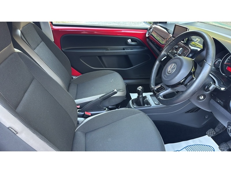Volkswagen up! 1.0 High up! Hatchback 3dr Petrol Manual Euro 5 (75 ps) - U10004313