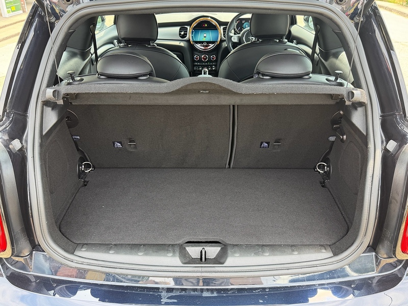 MINI Hatch 1.5 Cooper Exclusive Hatchback 3dr Petrol Steptronic Euro 6 (s/s) (136 ps) - U10004314