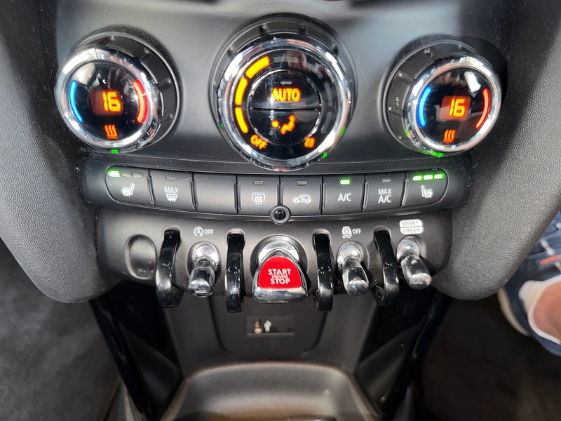 MINI Hatch 1.5 Cooper Exclusive Hatchback 3dr Petrol Steptronic Euro 6 (s/s) (136 ps) - U10004314