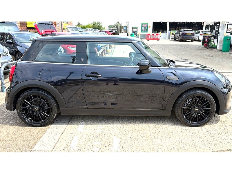MINI Hatch 1.5 Cooper Exclusive Hatchback 3dr Petrol Steptronic Euro 6 (s/s) (136 ps) - U10004314