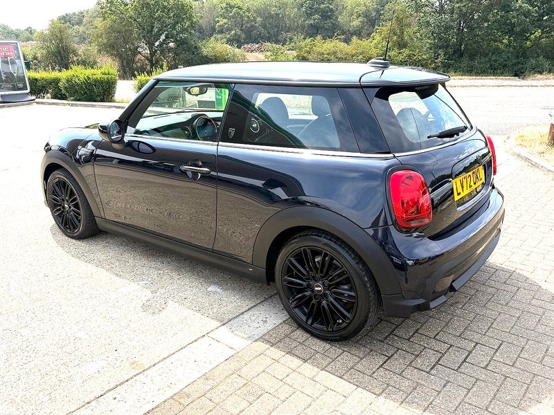 MINI Hatch 1.5 Cooper Exclusive Hatchback 3dr Petrol Steptronic Euro 6 (s/s) (136 ps) - U10004314