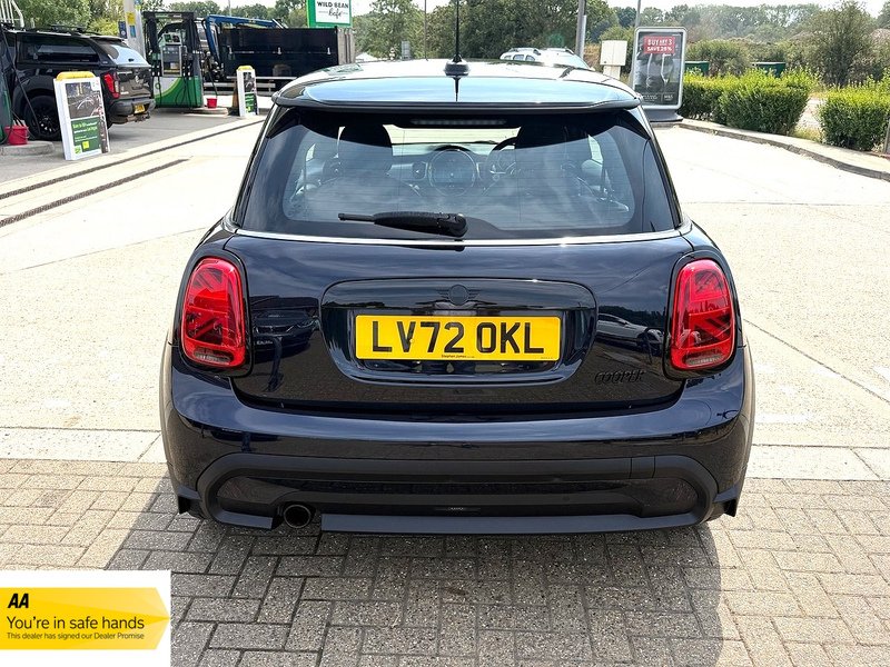 MINI Hatch 1.5 Cooper Exclusive Hatchback 3dr Petrol Steptronic Euro 6 (s/s) (136 ps) - U10004314
