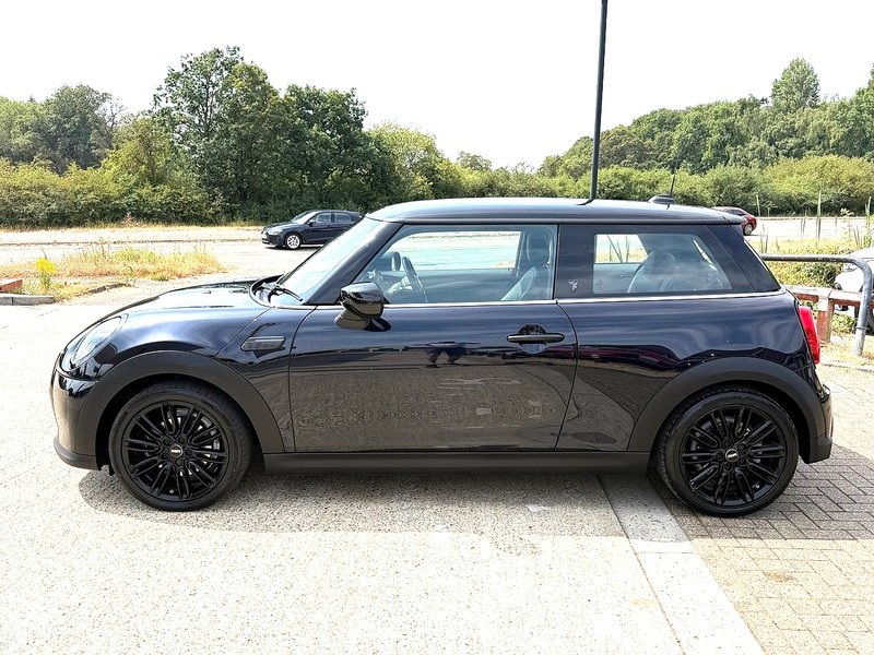MINI Hatch 1.5 Cooper Exclusive Hatchback 3dr Petrol Steptronic Euro 6 (s/s) (136 ps) - U10004314