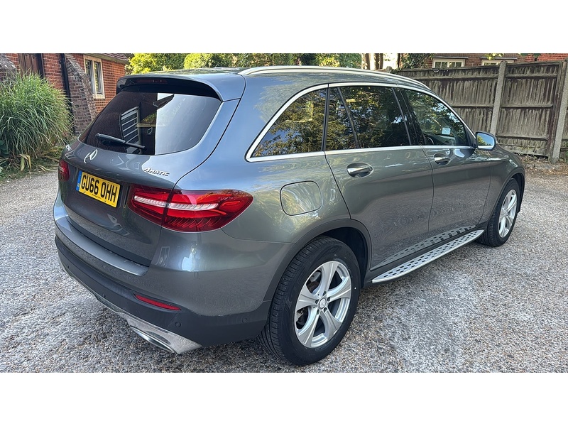 Mercedes-Benz GLC 2.1 GLC220d Sport (Premium) SUV 5dr Diesel G-Tronic 4MATIC Euro 6 (s/s) (170 ps) - U10004315