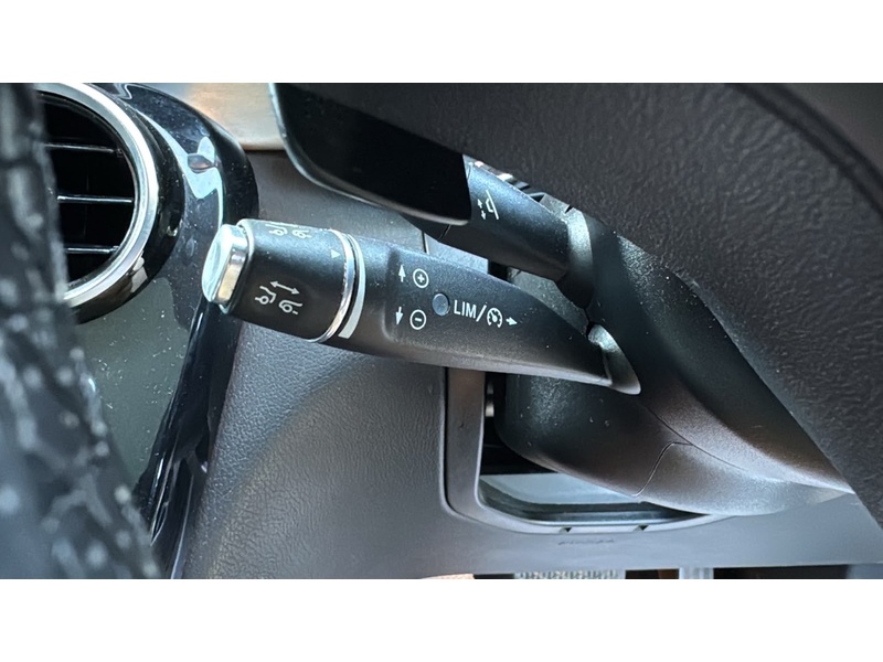 Mercedes-Benz GLC 2.1 GLC220d Sport (Premium) SUV 5dr Diesel G-Tronic 4MATIC Euro 6 (s/s) (170 ps) - U10004315