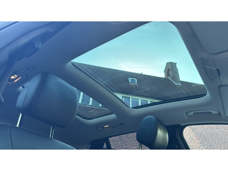 Mercedes-Benz GLC 2.1 GLC220d Sport (Premium) SUV 5dr Diesel G-Tronic 4MATIC Euro 6 (s/s) (170 ps) - U10004315