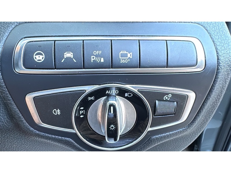 Mercedes-Benz GLC 2.1 GLC220d Sport (Premium) SUV 5dr Diesel G-Tronic 4MATIC Euro 6 (s/s) (170 ps) - U10004315