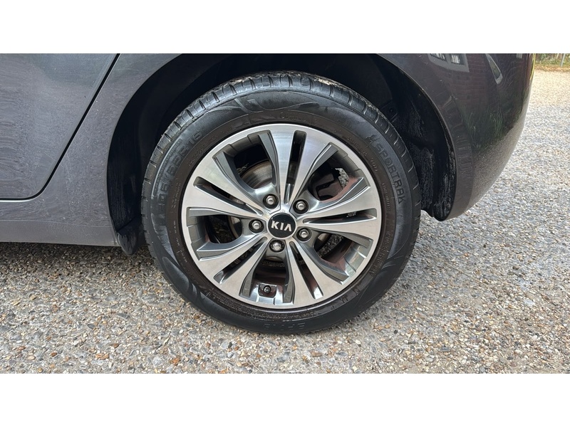 Kia Venga 1.6 3 MPV 5dr Petrol Manual Euro 6 (s/s) (123 bhp) - U10004318