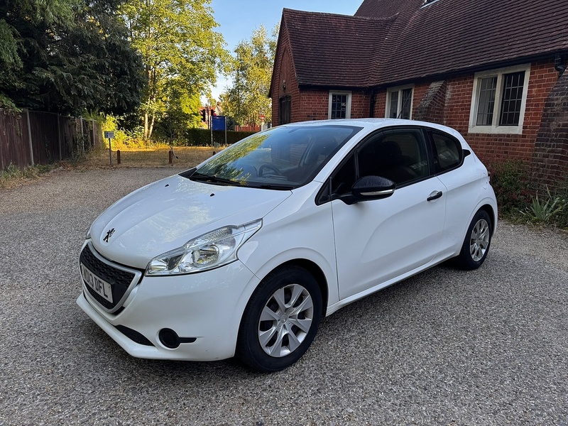 Peugeot 208 1.0 VTi Access Hatchback 3dr Petrol Manual Euro 5 (68 ps) - U10004319