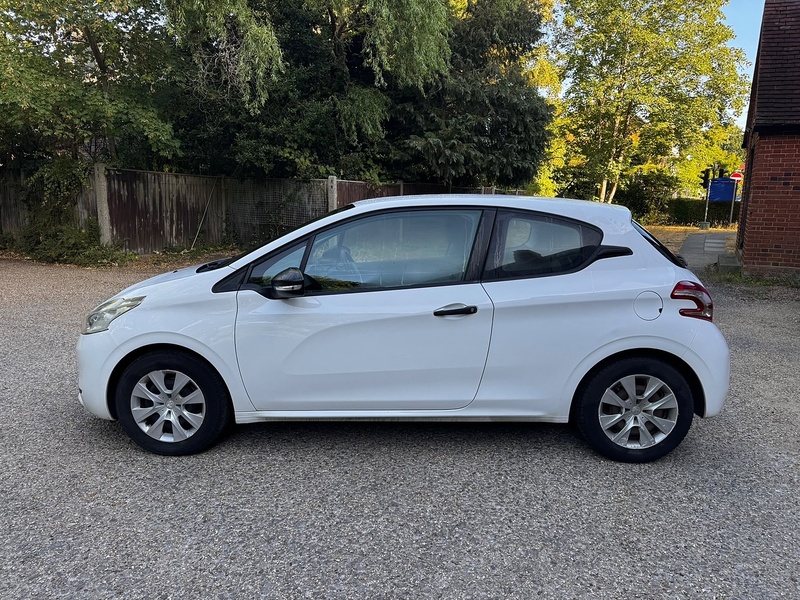 Peugeot 208 1.0 VTi Access Hatchback 3dr Petrol Manual Euro 5 (68 ps) - U10004319