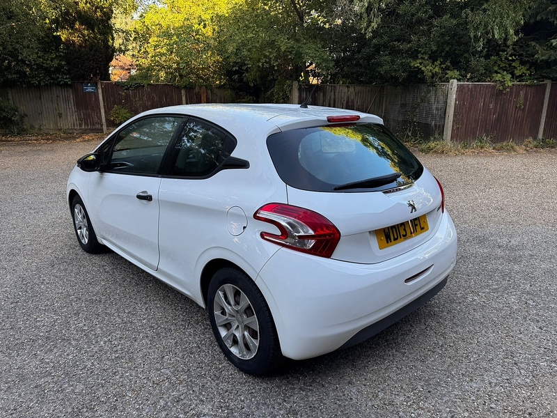 Peugeot 208 1.0 VTi Access Hatchback 3dr Petrol Manual Euro 5 (68 ps) - U10004319
