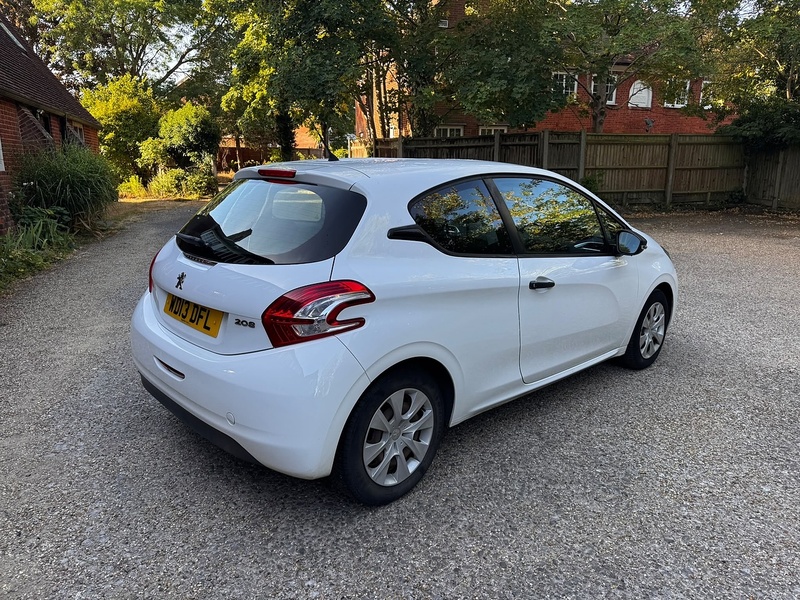 Peugeot 208 1.0 VTi Access Hatchback 3dr Petrol Manual Euro 5 (68 ps) - U10004319