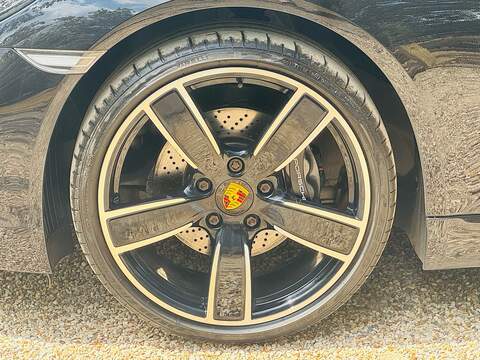 Porsche 718 Cayman 2.0T Coupe 2dr Petrol Manual Euro 6 (s/s) (300 ps) - U10004321