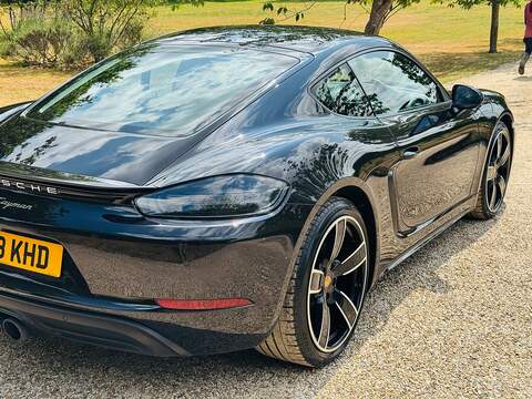 Porsche 718 Cayman 2.0T Coupe 2dr Petrol Manual Euro 6 (s/s) (300 ps) - U10004321