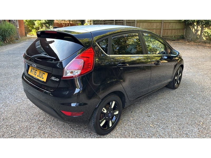 Ford Fiesta 1.25 Zetec Black Edition Hatchback 5dr Petrol Manual Euro 6 (82 ps) - U10004322