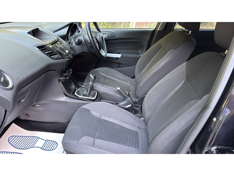 Ford Fiesta 1.25 Zetec Black Edition Hatchback 5dr Petrol Manual Euro 6 (82 ps) - U10004322