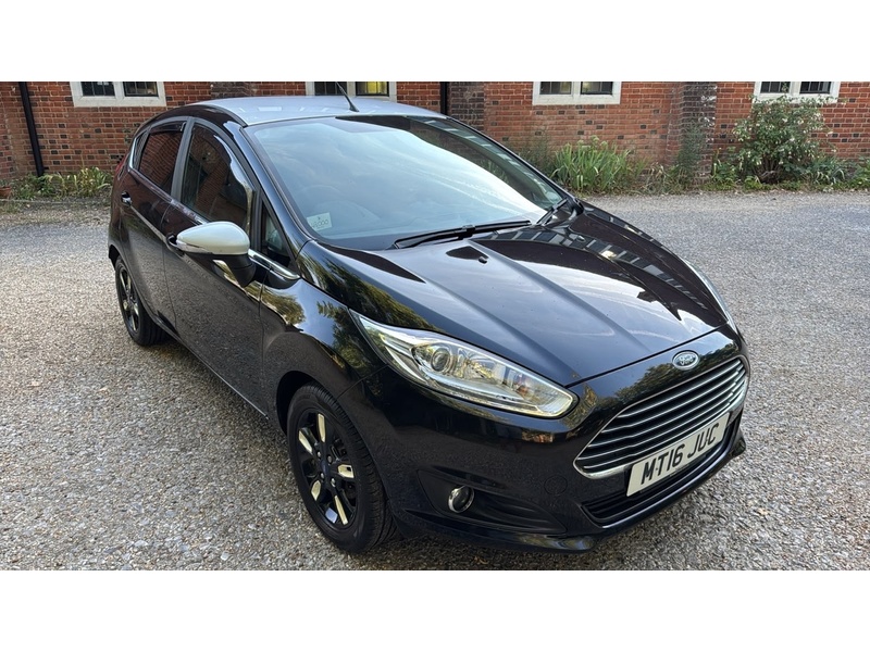 Ford Fiesta 1.25 Zetec Black Edition Hatchback 5dr Petrol Manual Euro 6 (82 ps) - U10004322
