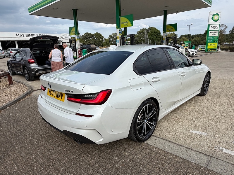 BMW 3 Series 2.0 320i M Sport Saloon 4dr Petrol Auto Euro 6 (s/s) (184 ps) - U10004325