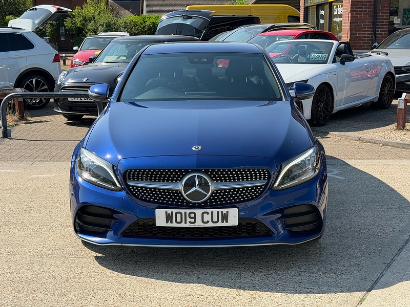 Mercedes-Benz C Class 2.0 C300d AMG Line (Premium) Saloon 4dr Diesel G-Tronic+ Euro 6 (s/s) (245 ps) - U10004326