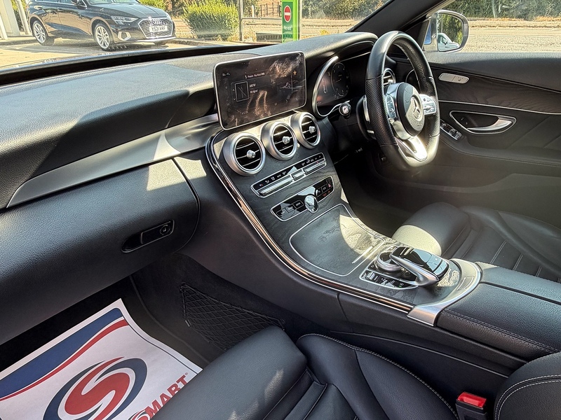 Mercedes-Benz C Class 2.0 C300d AMG Line (Premium) Saloon 4dr Diesel G-Tronic+ Euro 6 (s/s) (245 ps) - U10004326