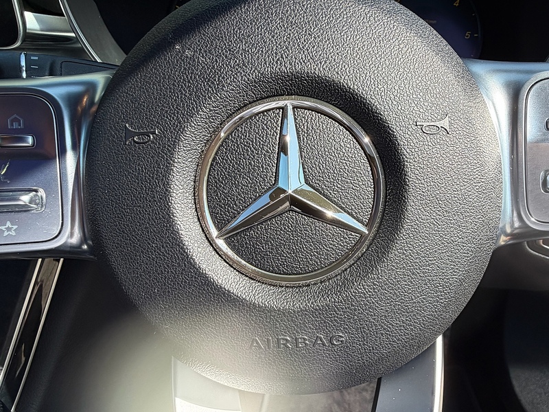 Mercedes-Benz C Class 2.0 C300d AMG Line (Premium) Saloon 4dr Diesel G-Tronic+ Euro 6 (s/s) (245 ps) - U10004326