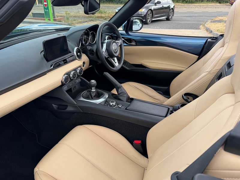 Mazda MX-5 2.0 SKYACTIV-G Sport Nav Convertible 2dr Petrol Manual Euro 6 (160 ps) - U10004336