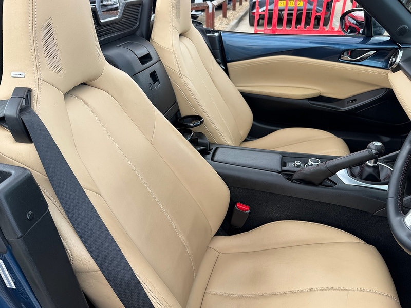 Mazda MX-5 2.0 SKYACTIV-G Sport Nav Convertible 2dr Petrol Manual Euro 6 (160 ps) - U10004336