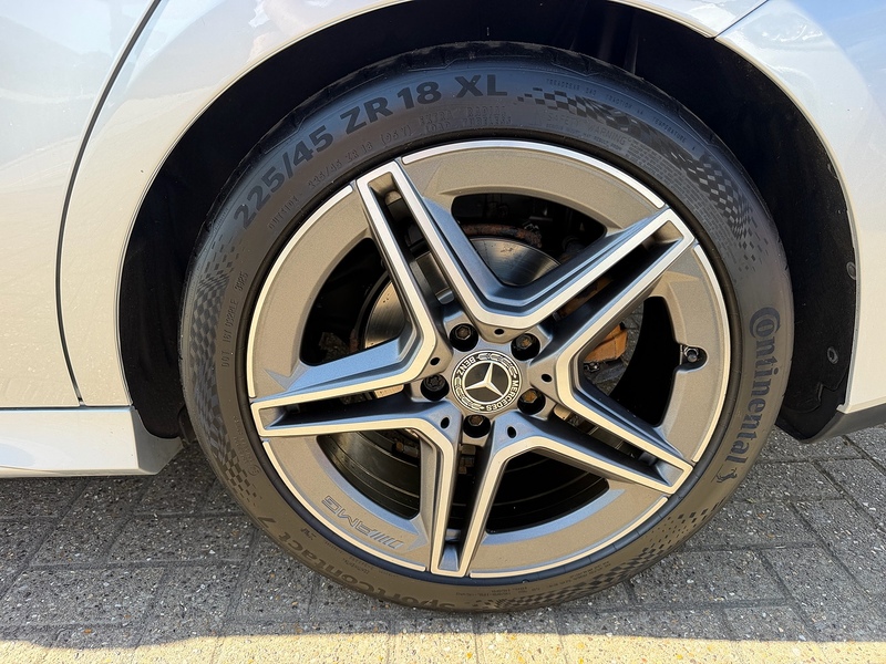 Mercedes-Benz CLA 1.3 CLA180 AMG Line Coupe 4dr Petrol 7G-DCT Euro 6 (s/s) (136 ps) - U10004343