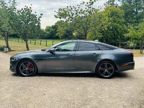 Jaguar XJR 5.0 V8 Saloon 4dr Petrol Auto Euro 6 (s/s) (550 ps) - U10004344